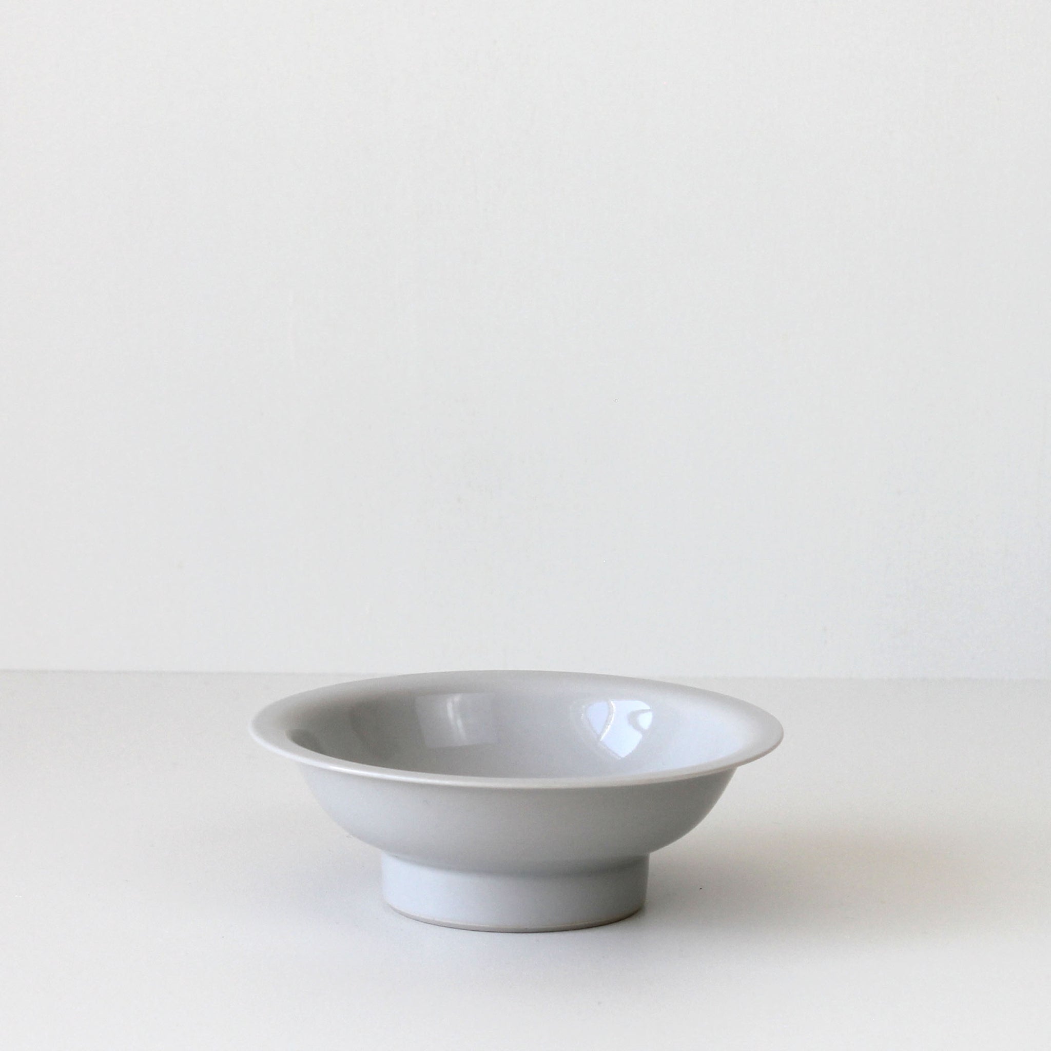 Soft Deep Rim Bowl by Cecilie Manz